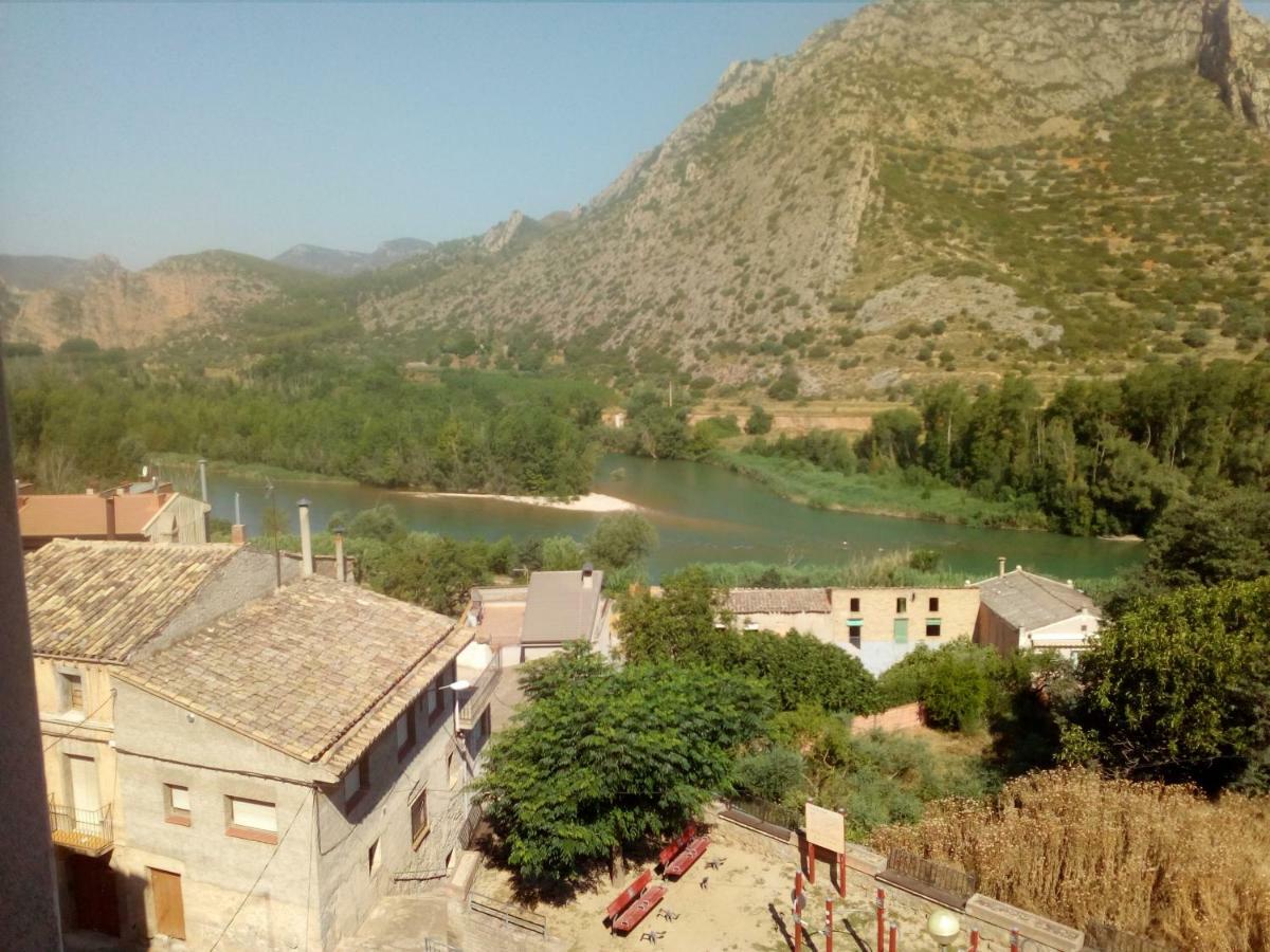 Apartament Turistic Cal Mases , Camarasa Εξωτερικό φωτογραφία